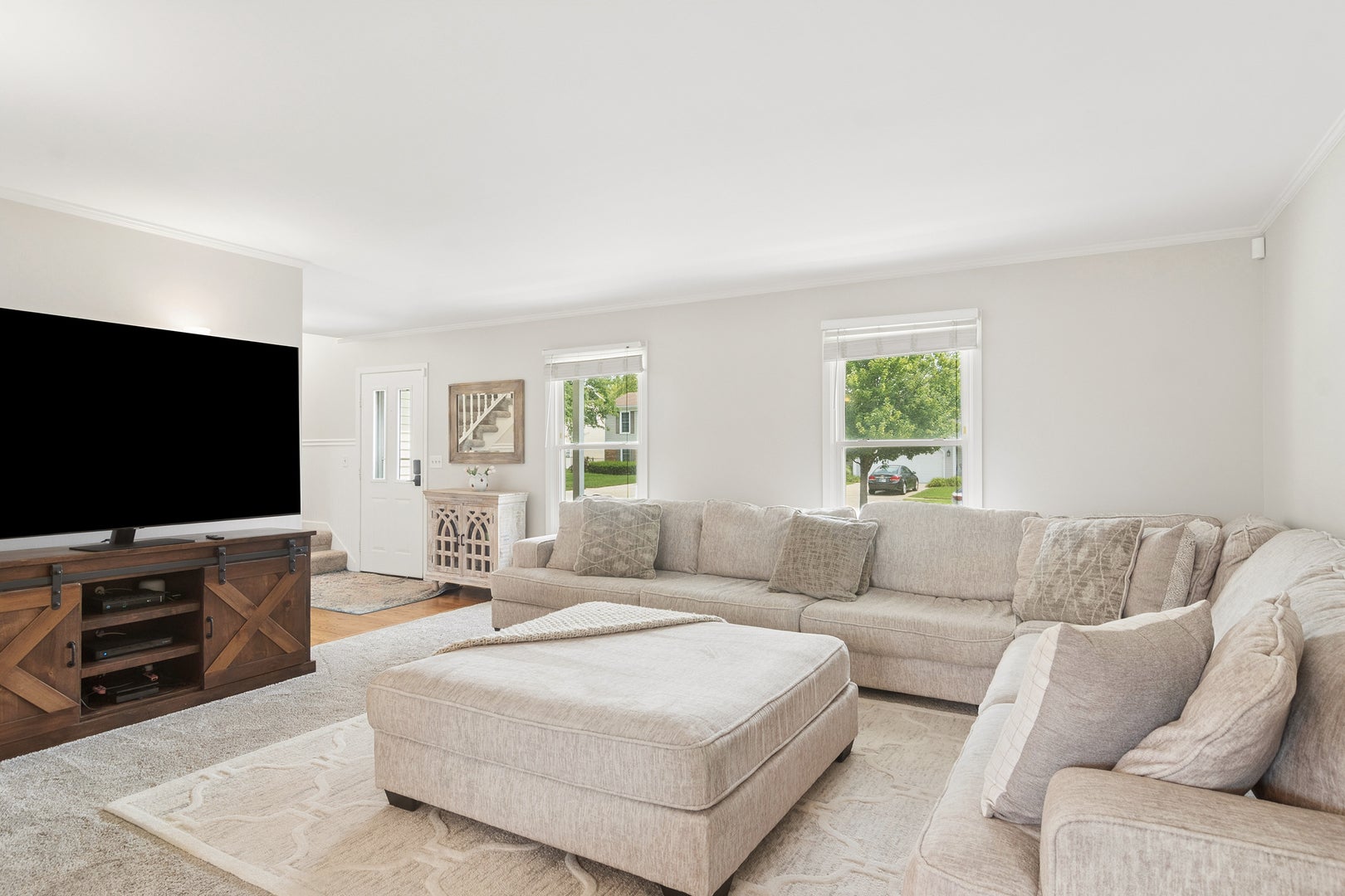 988 Newbury Drive
