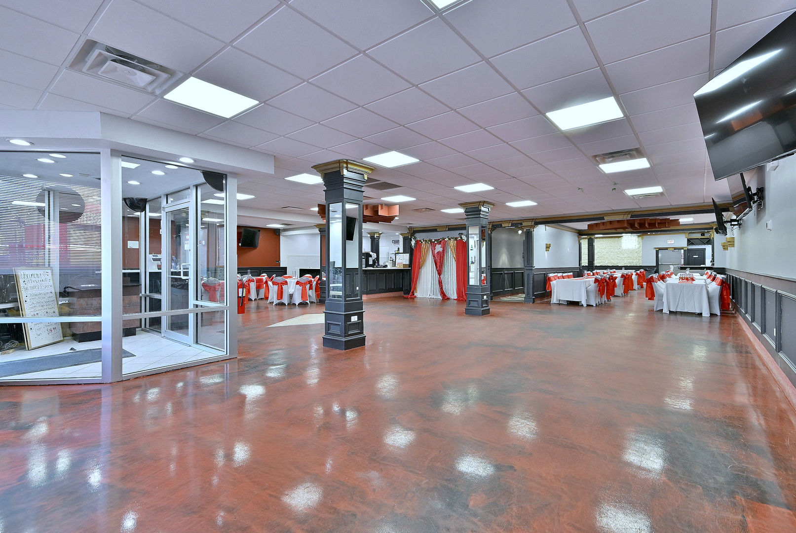 5319 W Belmont Avenue