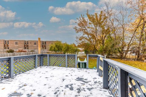 Tiny photo for 1096 Beechwood Road, Buffalo Grove, IL 60089 (MLS # 12603427)