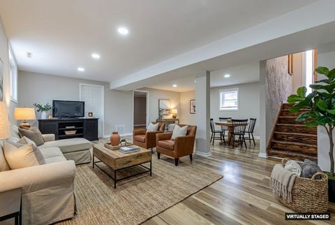 Tiny photo for 1096 Beechwood Road, Buffalo Grove, IL 60089 (MLS # 12603427)