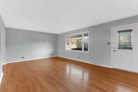 Tiny photo for 5455 S Catherine Avenue, Countryside, IL 60525 (MLS # 12745262)
