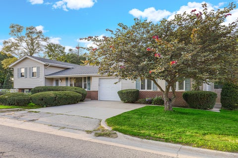 Photo of 5455 S Catherine Avenue, Countryside, IL 60525 (MLS # 12745262)