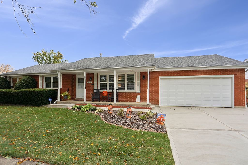 Photo for 8608 W 145th Street, Orland Park, IL 60462 (MLS # 12500210)