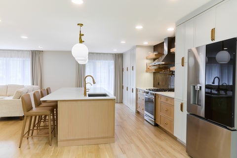 Tiny photo for 23378 N Apple Hill Lane, Lincolnshire, IL 60069 (MLS # 12732217)
