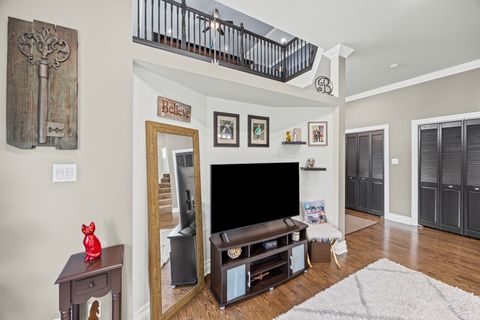 Tiny photo for 130 S Elm Tree Lane, Elmhurst, IL 60126 (MLS # 12612224)