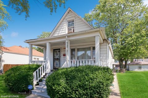 A home in Calumet Park