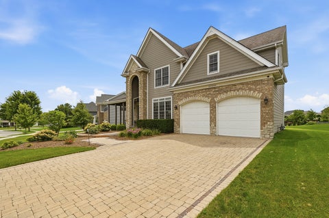 Tiny photo for 25443 Prairiewood Lane, Shorewood, IL 60404 (MLS # 12724089)