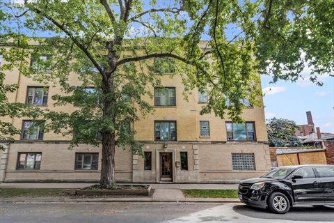 5221 N Hoyne Avenue 3 Chicago IL 60625