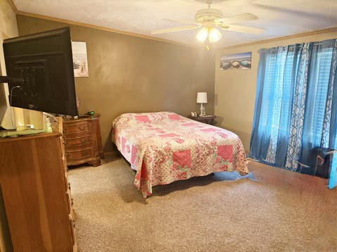 Tiny photo for 5 Southland Drive, Metropolis, IL 62960 (MLS # 12670893)