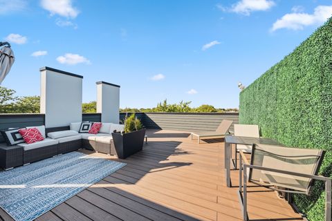 Tiny photo for 2456 W Ohio Street, Chicago, IL 60612 (MLS # 12593774)