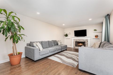 Tiny photo for 891 Lowell Lane, Naperville, IL 60540 (MLS # 12518820)