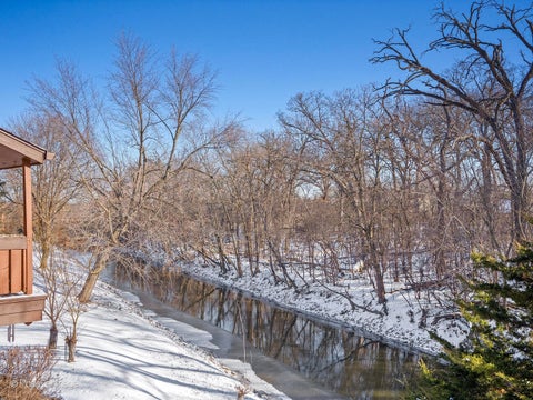 Tiny photo for 1S055 Spring Road #2C, Oakbrook Terrace, IL 60181 (MLS # 12651397)