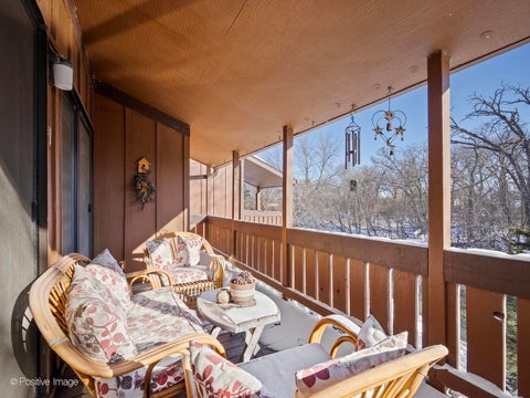 Tiny photo for 1S055 Spring Road #2C, Oakbrook Terrace, IL 60181 (MLS # 12651397)
