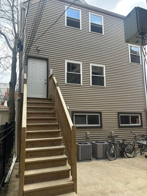 3350 N Kenmore Avenue CH3 Chicago IL 60657