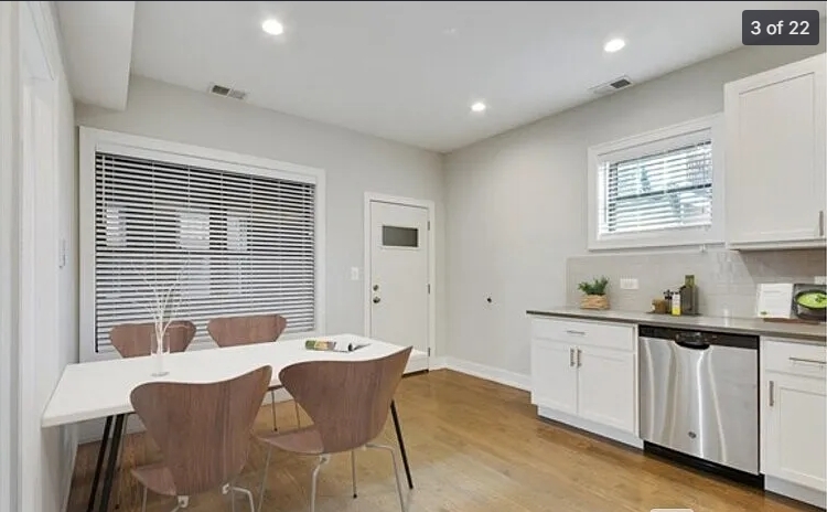 3350 N Kenmore Avenue CH3