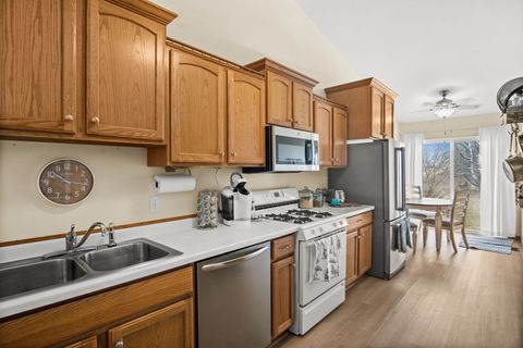 Tiny photo for 3805 South Pointe Drive #F, DeKalb, IL 60115 (MLS # 12557119)