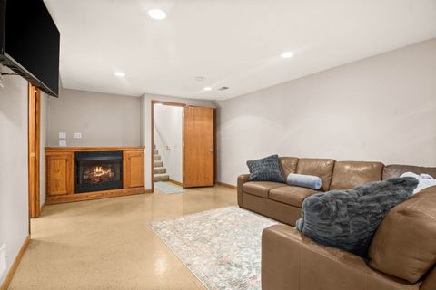 Tiny photo for 3805 South Pointe Drive #F, DeKalb, IL 60115 (MLS # 12557119)