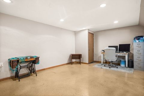 Tiny photo for 3805 South Pointe Drive #F, DeKalb, IL 60115 (MLS # 12557119)