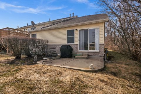 Tiny photo for 3805 South Pointe Drive #F, DeKalb, IL 60115 (MLS # 12557119)