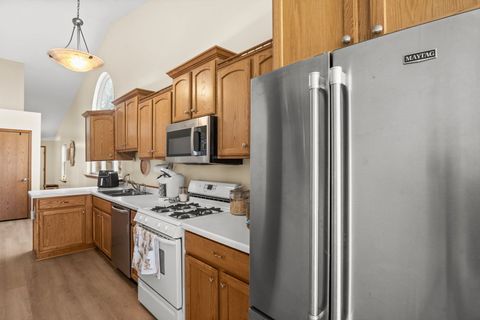 Tiny photo for 3805 South Pointe Drive #F, DeKalb, IL 60115 (MLS # 12557119)