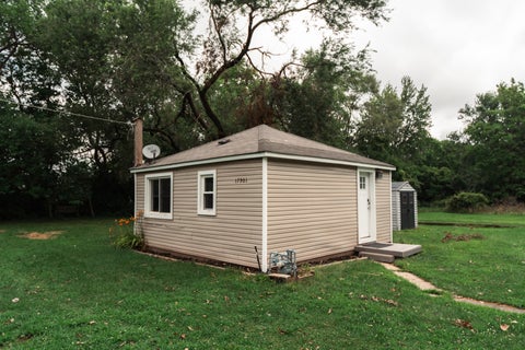 Photo of 17901 Springfield Avenue, Homewood, IL 60430 (MLS # 12734958)