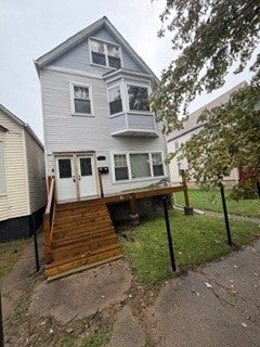 736 E 90th Street