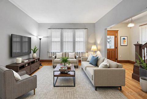 Tiny photo for 430 GIERZ Street, Downers Grove, IL 60515 (MLS # 12574980)