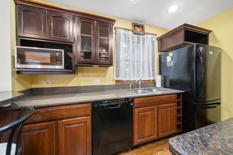 Tiny photo for 430 GIERZ Street, Downers Grove, IL 60515 (MLS # 12574980)