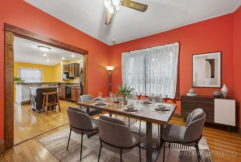 Tiny photo for 430 GIERZ Street, Downers Grove, IL 60515 (MLS # 12574980)