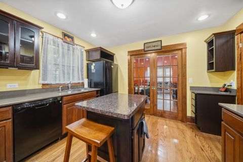 Tiny photo for 430 GIERZ Street, Downers Grove, IL 60515 (MLS # 12574980)