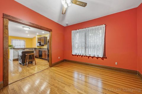 Tiny photo for 430 GIERZ Street, Downers Grove, IL 60515 (MLS # 12574980)