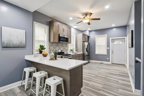 Tiny photo for 6748 S Wabash Avenue, Chicago, IL 60637 (MLS # 12587167)