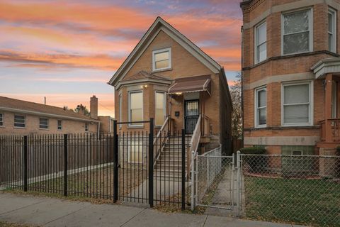 Tiny photo for 6748 S Wabash Avenue, Chicago, IL 60637 (MLS # 12587167)