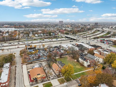 Tiny photo for 6748 S Wabash Avenue, Chicago, IL 60637 (MLS # 12587167)