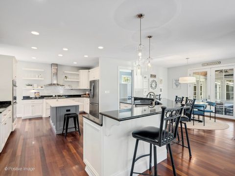 Tiny photo for 534 Sunset Avenue, La Grange, IL 60525 (MLS # 12548344)