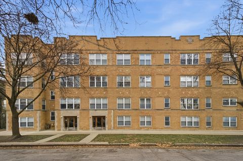 Tiny photo for 3808 W Belle Plaine Avenue #G, Chicago, IL 60618 (MLS # 12566034)