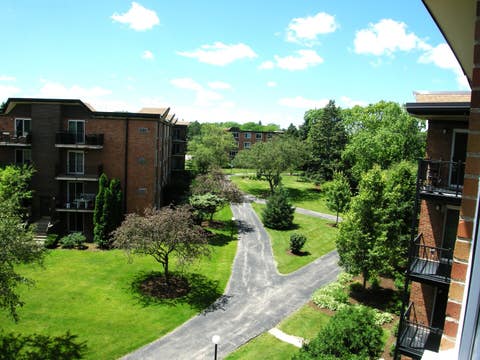 Tiny photo for 1216 S New Wilke Road #406, Arlington Heights, IL 60005 (MLS # 12685804)