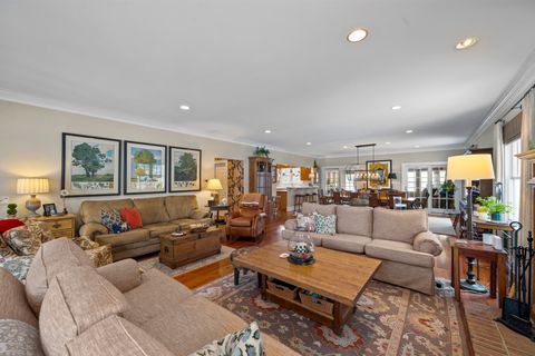 Tiny photo for 1190 W Old Mill Road, Lake Forest, IL 60045 (MLS # 12555889)