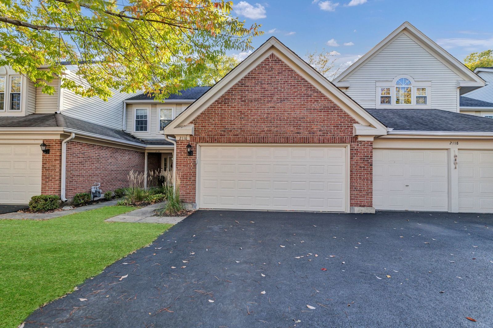 2116 Glasgow Court 2116