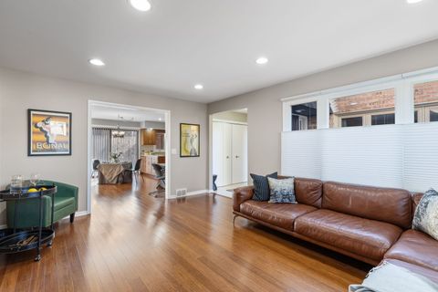 Tiny photo for 1817 Somerset Lane, Northbrook, IL 60062 (MLS # 12568418)