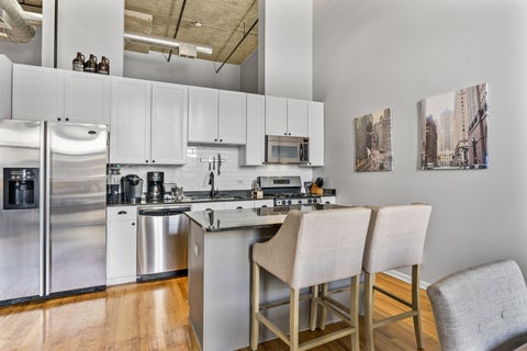 Tiny photo for 758 N Larrabee Street #305, Chicago, IL 60654 (MLS # 12668286)