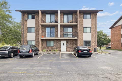 Tiny photo for 9949 Shady Lane #2B, Orland Park, IL 60462 (MLS # 12691256)