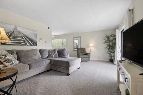 Tiny photo for 9949 Shady Lane #2B, Orland Park, IL 60462 (MLS # 12691256)