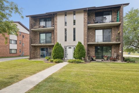 Photo of 9949 Shady Lane #2B, Orland Park, IL 60462 (MLS # 12691256)