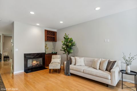 Tiny photo for 4297 Linden Tree Lane, Glenview, IL 60025 (MLS # 12502610)