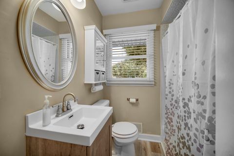 Tiny photo for 5613 W 84th Place, Burbank, IL 60459 (MLS # 12444437)