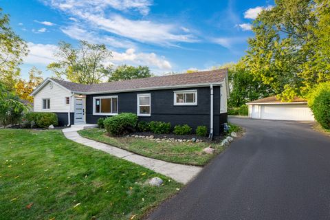 760 Buckeye Drive Hoffman Estates IL 60169