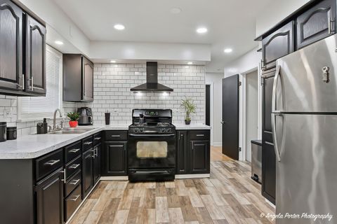 Tiny photo for 1320 Glenwood Avenue, Waukegan, IL 60085 (MLS # 12643411)