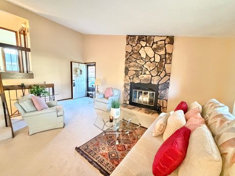 Tiny photo for 4685 High Point Drive #17, Rockford, IL 61114 (MLS # 12507473)