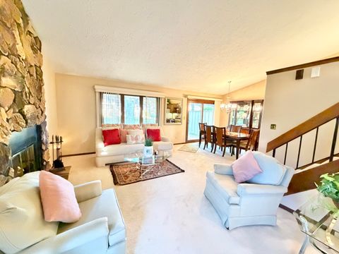 Tiny photo for 4685 High Point Drive #17, Rockford, IL 61114 (MLS # 12507473)